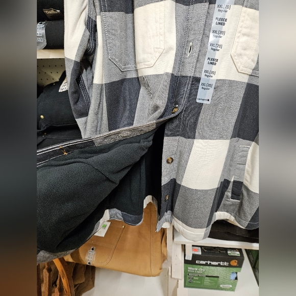 Carhartt Women's Buffalo Plaid Shirt jacket - Picture 4 of 7
